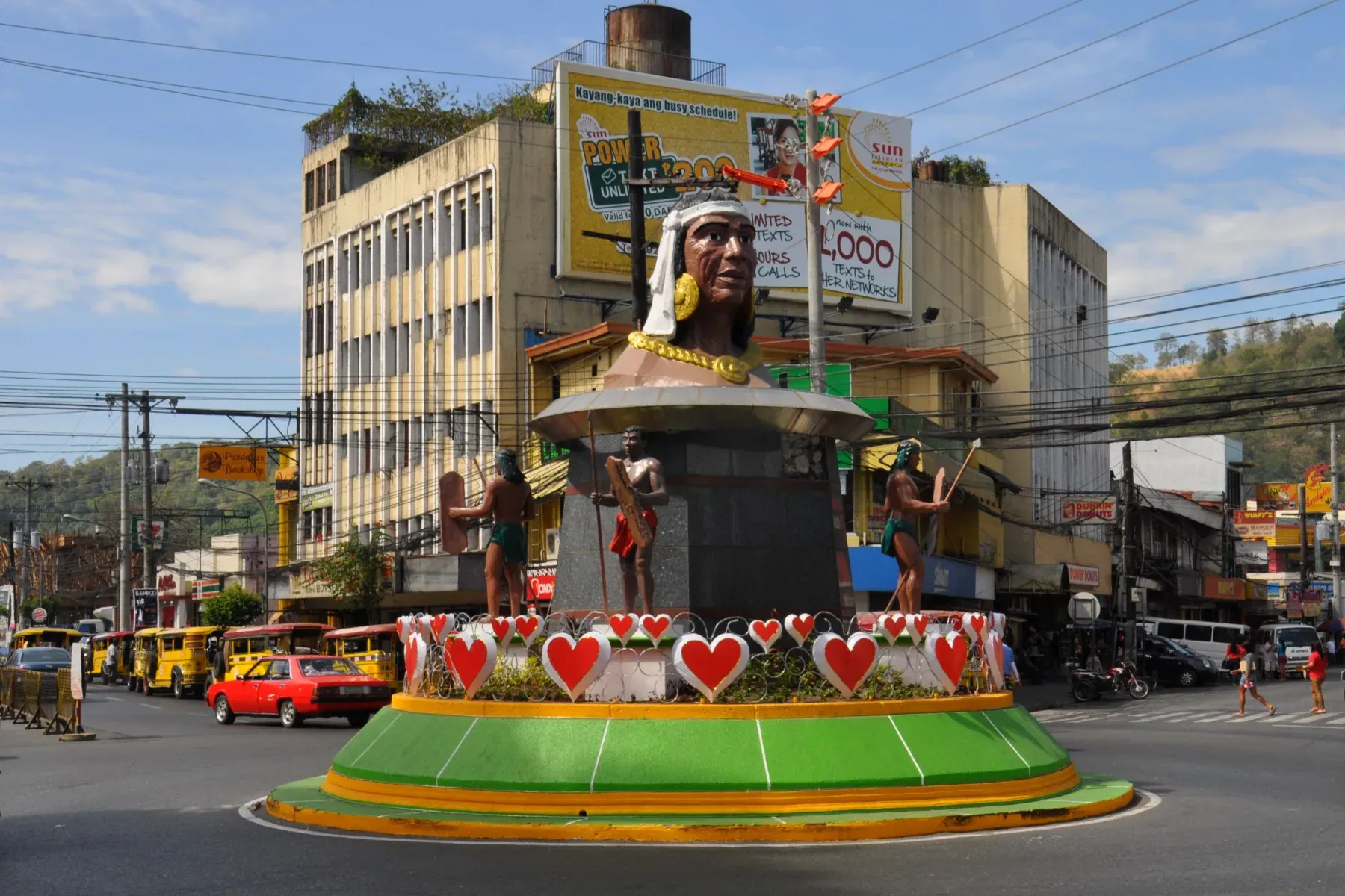 The Ulo ng Apo monument on Rizal Avenue, Olongapo City